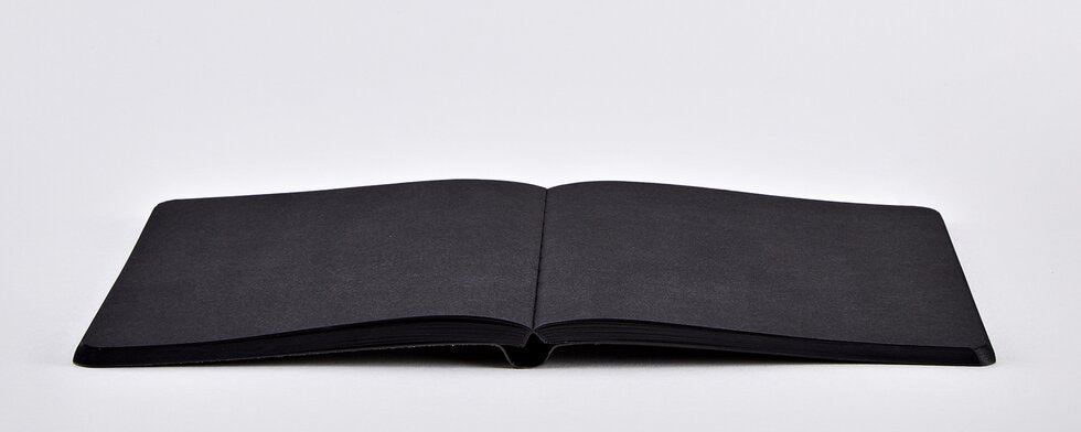 Cuaderno "Not White" - Black