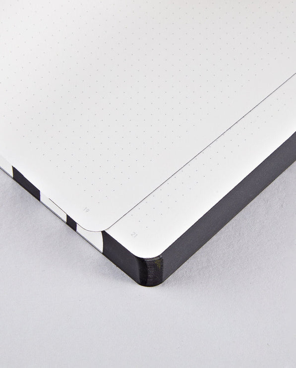 Cuaderno Graphic L - "Been There Done That" - ColorSwatch