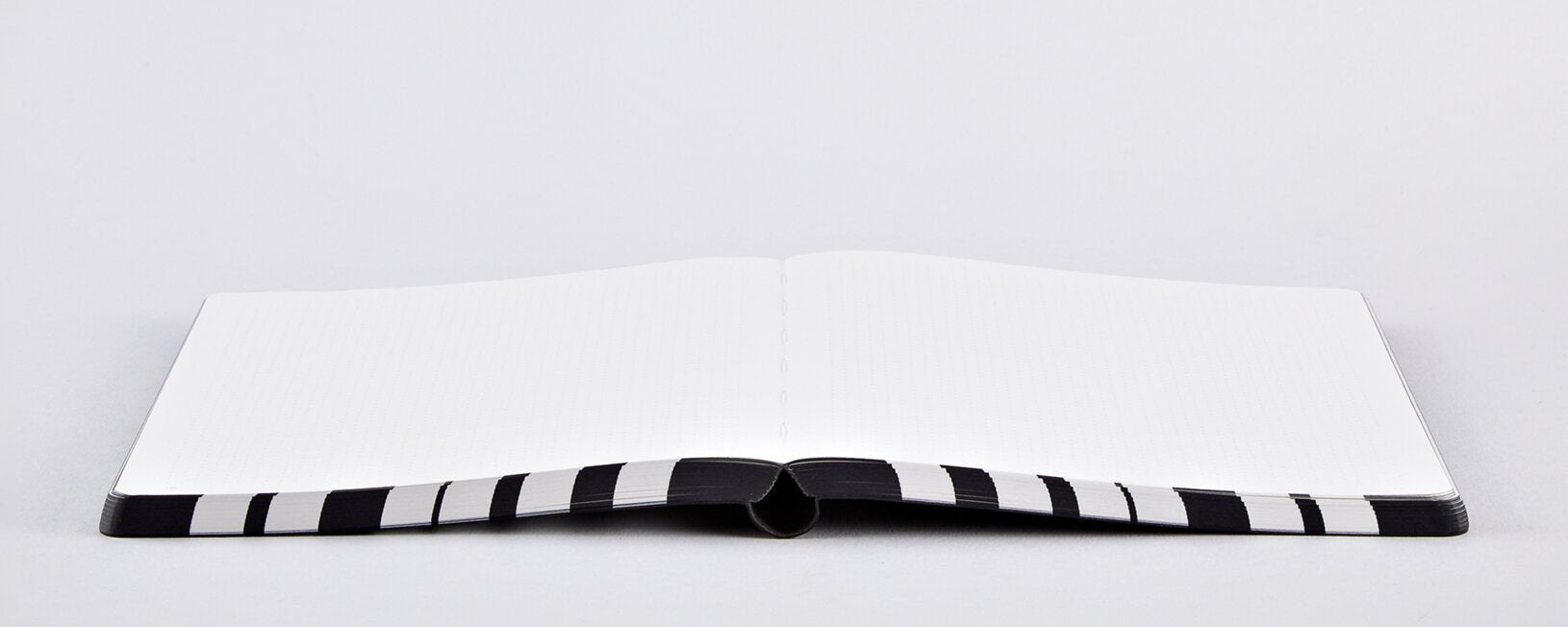 Cuaderno Graphic L - "Been There Done That" - ColorSwatch