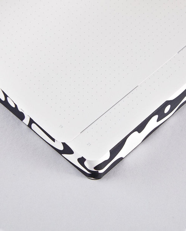 Cuaderno Graphic L - Da Da Da - ColorSwatch