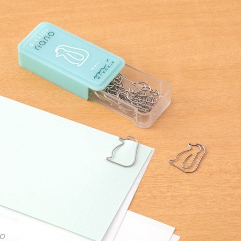 D - Clips Nano - Pingüino - ColorSwatch