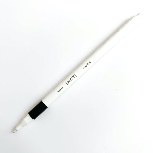 EMOTT - Negro - ColorSwatch