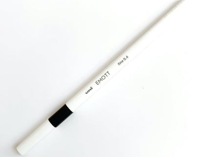 EMOTT - Negro - ColorSwatch