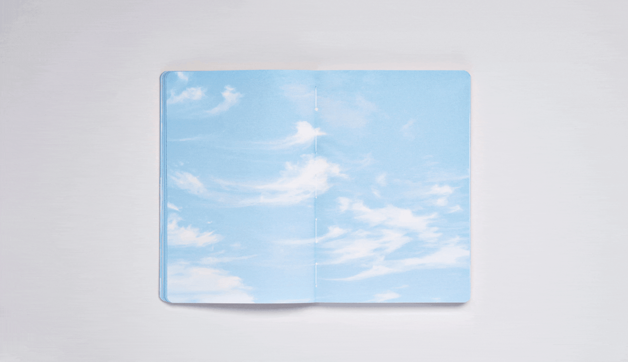 Inspiration Book M - Cloud Blue - ColorSwatch