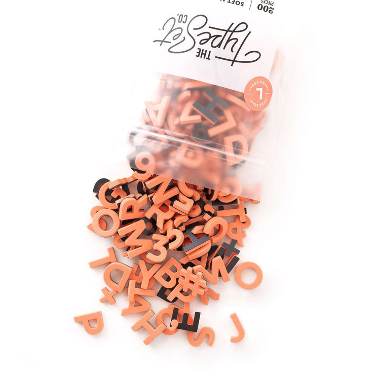 Letras Magnéticas - Living Coral - ColorSwatch