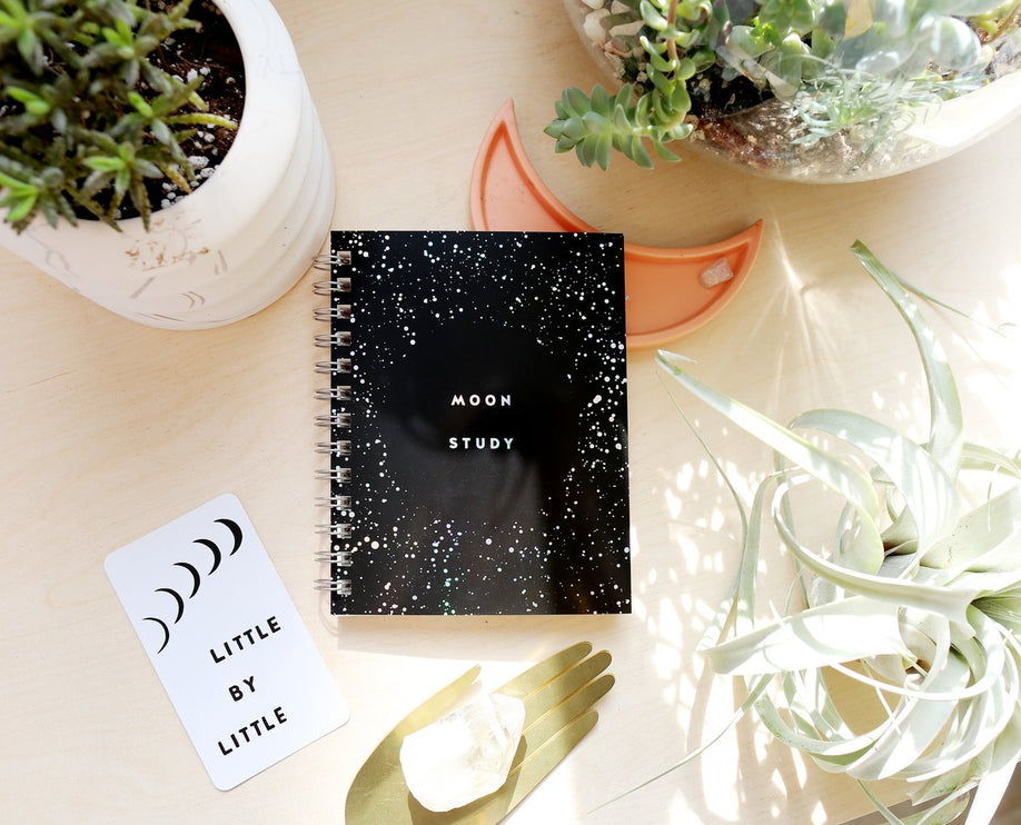 Moon Phase Reflection Journal - ColorSwatch