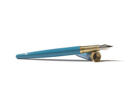 Pluma Fuente - Paintmaker's Teal - ColorSwatch