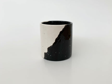 Portalápices - B/N - ColorSwatch