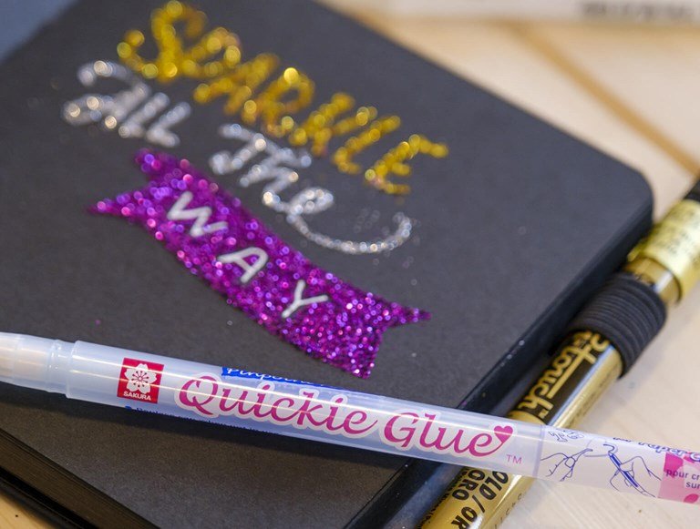 Quickie Glue Pen - ColorSwatch